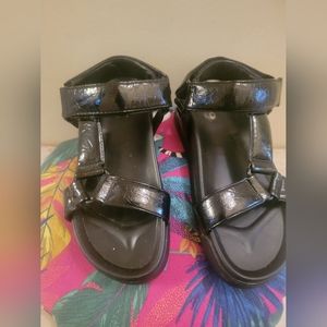 ALDO Black Platform Teva like sandal Size 7.5